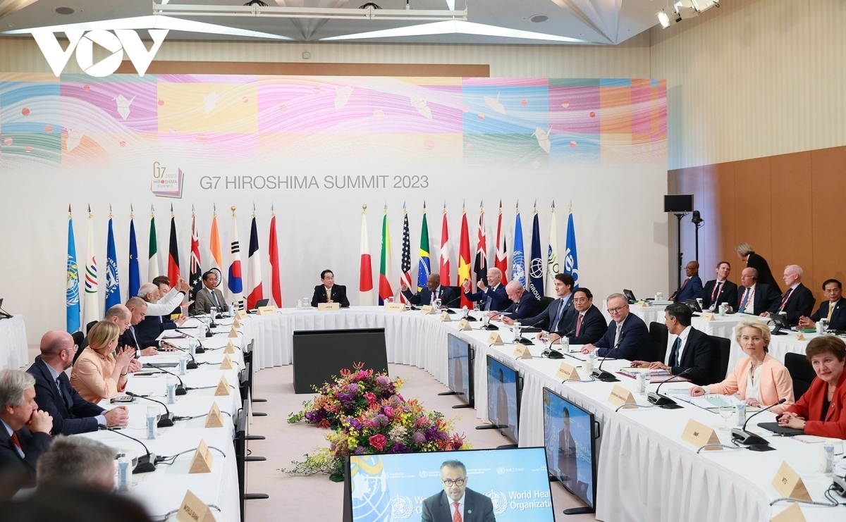 vietnamese pm delivers speech at g7 expanded summit s first plenary session picture 1