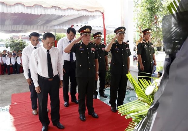 remains of vietnamese volunteer soldiers and experts repatriated from laos picture 1
