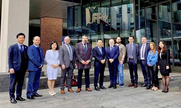 vietnam seeks stronger educational cooperation with northern ireland picture 1 vietnam seeks stronger educational cooperation with northern ireland picture 1