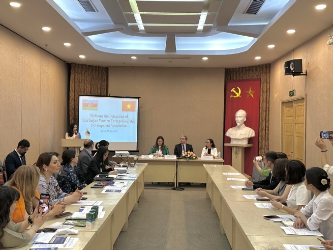 azerbaijani businesses seek investment opportunities in vietnam picture 1