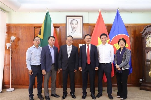 liaison board for vietnamese community in south africa debuts picture 1