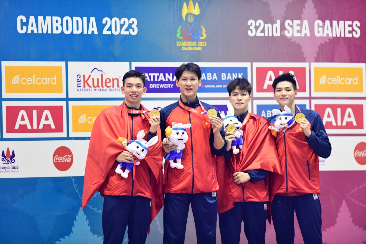 Nguyễn Huy Hoàng tuyên bố đanh thép sau khi giành HCV SEA Games 32