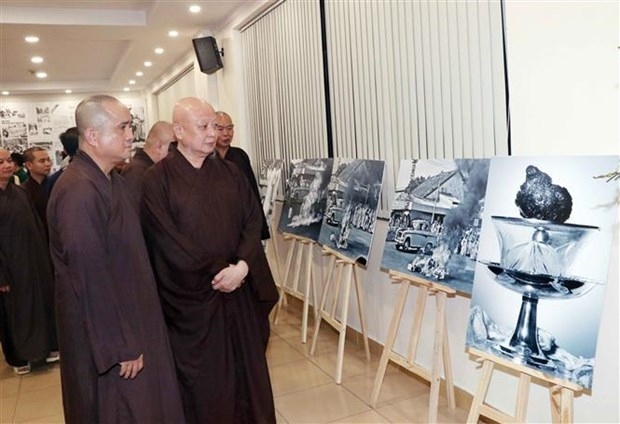 exhibition showcases press materials on buddhism picture 1