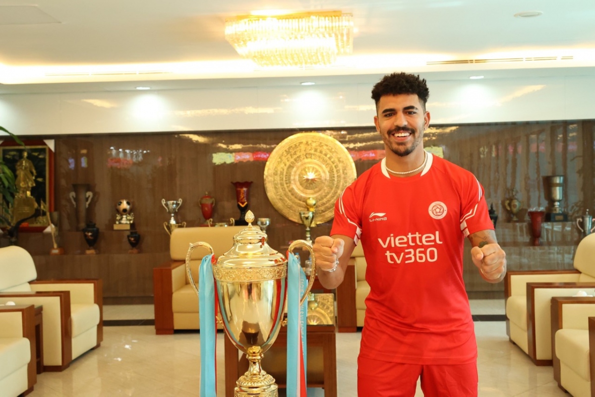 V-League 2023 trở lại: Viettel FC công bố bom tấn từng là đồng đội của Mohamed Salah