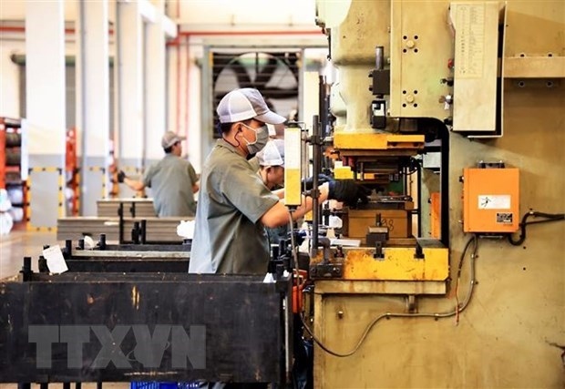 Industrial production increases in April