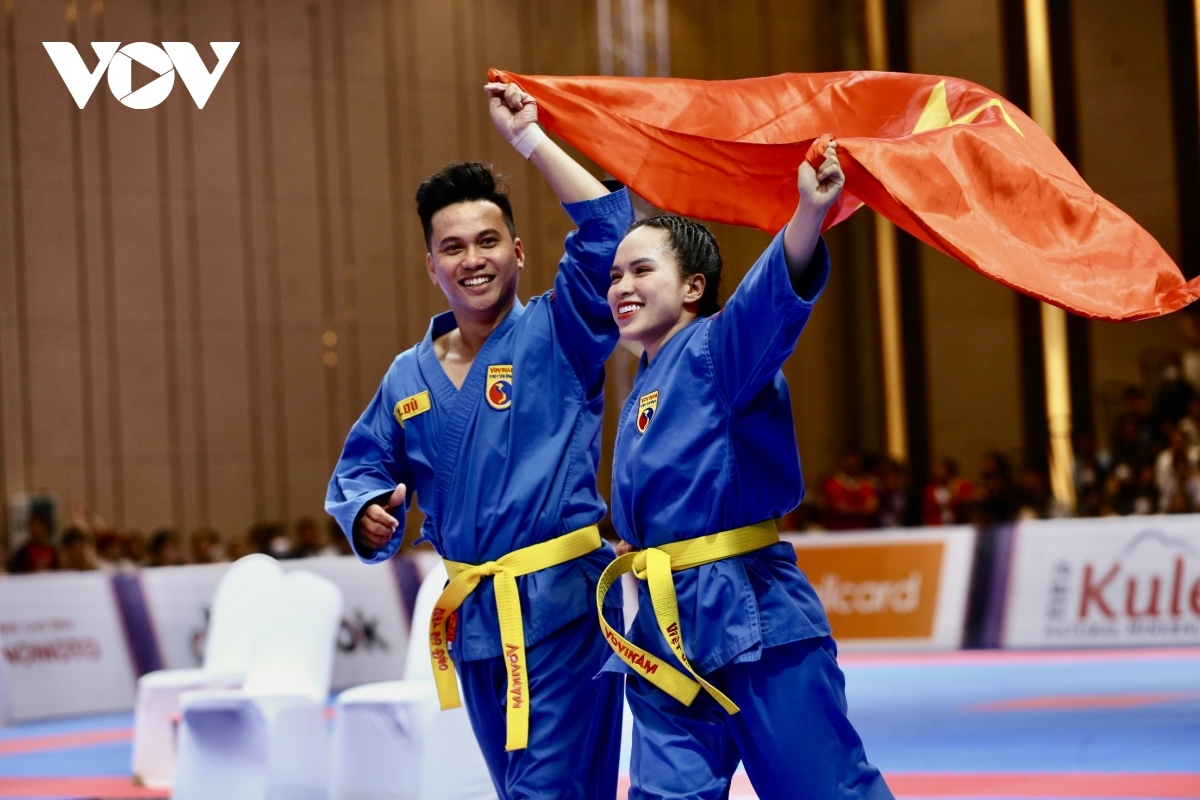 sea games 32 vietnam wins 15 more golds, climbs to second position picture 1
