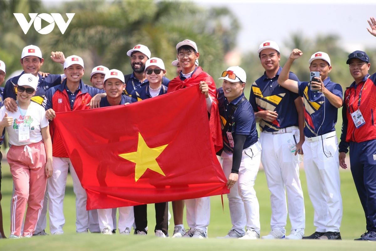 15-year-old golfer brings gold for vietnam at sea games 32 picture 1