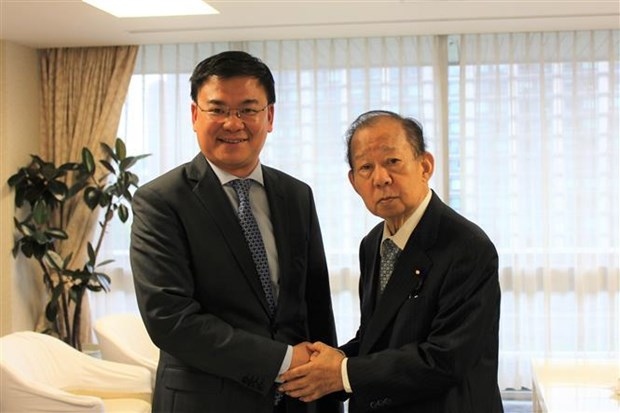 diplomat meets japan - vietnam parliamentary friendship alliance head picture 1