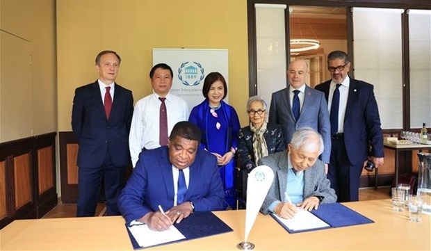 vietnamese institution signs cooperation agreement with ipu picture 1