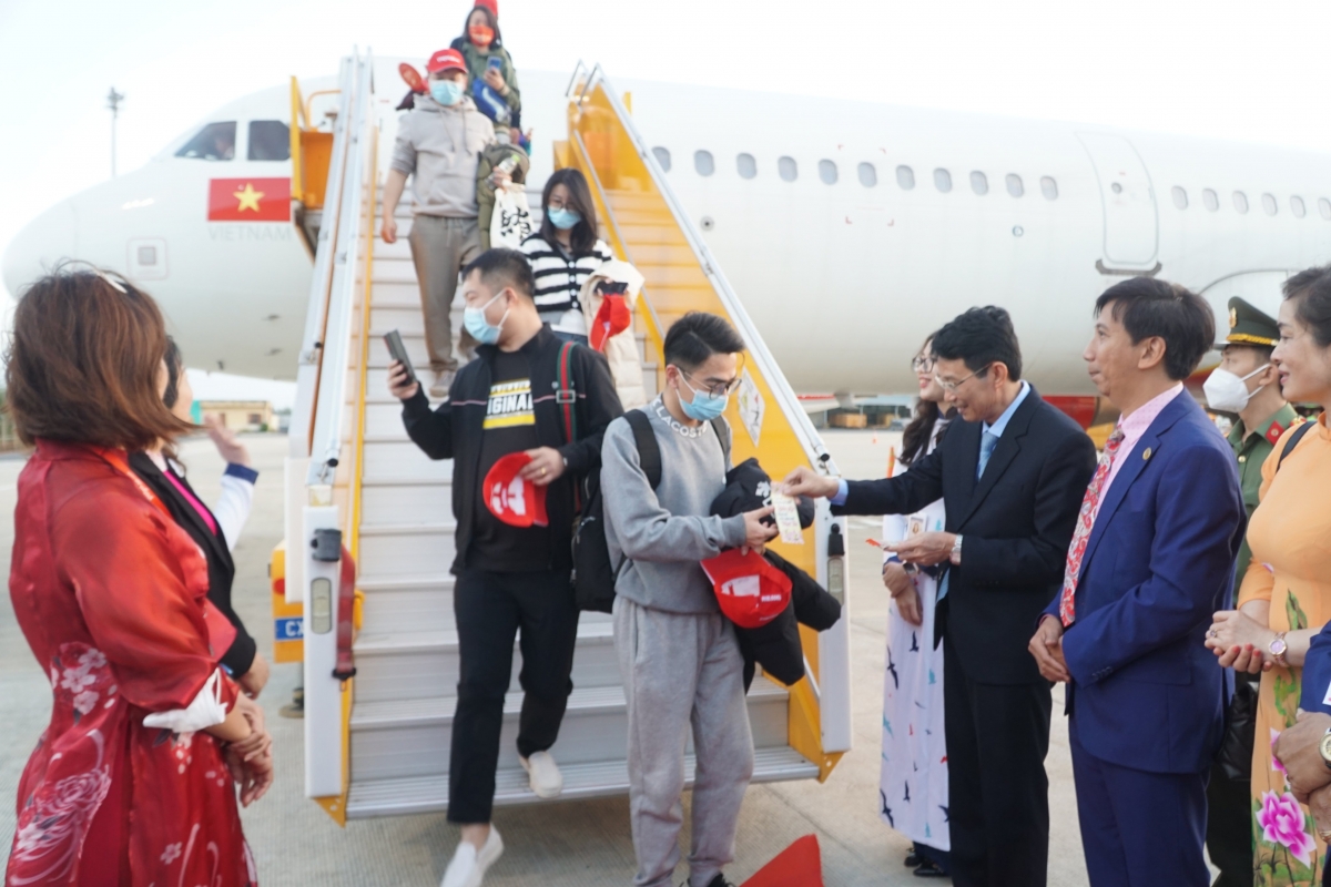 Lượng khách đến Khánh Hòa tăng trưởng tốt