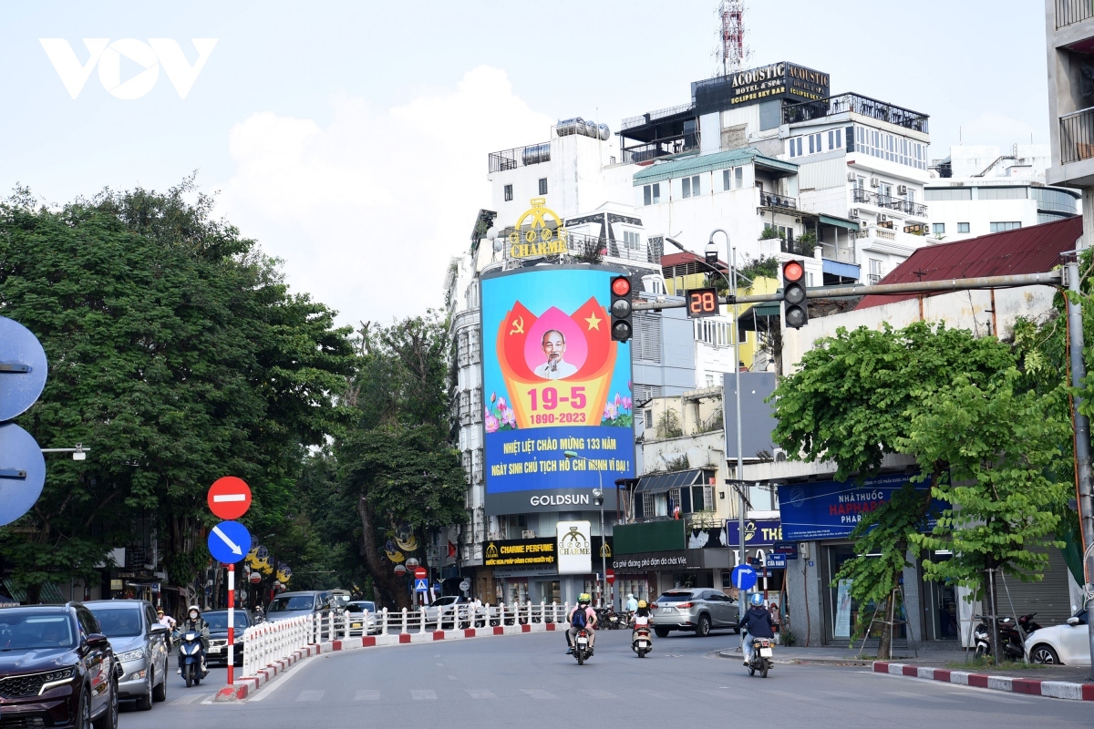 hanoi streets brilliantly decorated for president ho chi minh s birthday celebration picture 11