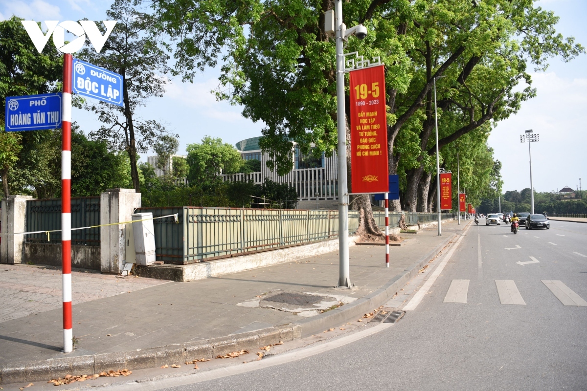hanoi streets brilliantly decorated for president ho chi minh s birthday celebration picture 2