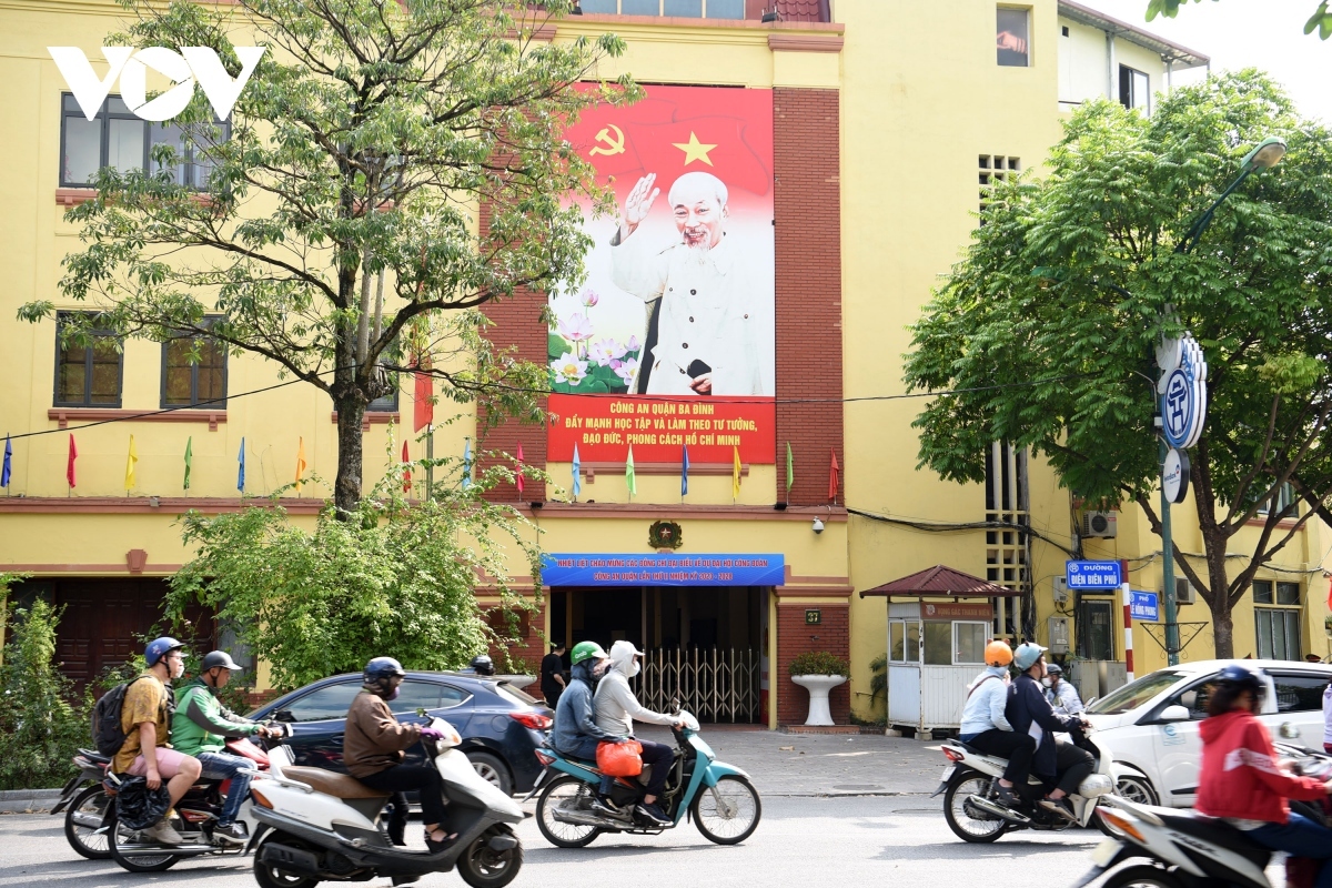 hanoi streets brilliantly decorated for president ho chi minh s birthday celebration picture 7