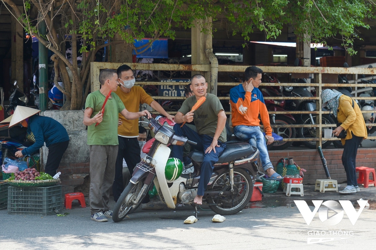 muon kieu nghi trua giua nang nong 40 do c hinh anh 19