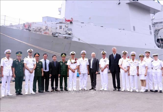 Italian Navy ship visits Ho Chi Minh City