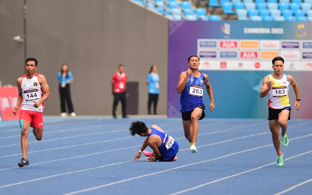 "Thần đồng Thái Lan" gục ngã vì chấn thương, không thể bảo vệ HCV SEA Games