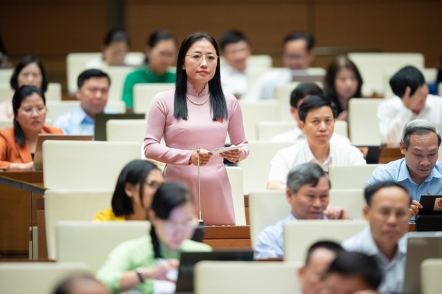 benh vien thieu thuoc, benh nhan phai ra ngoai mua, bhyt co den bu hinh anh 2