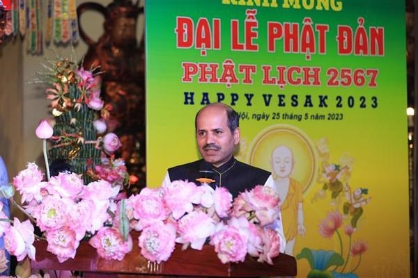 un day of vesak celebrated in hanoi picture 3