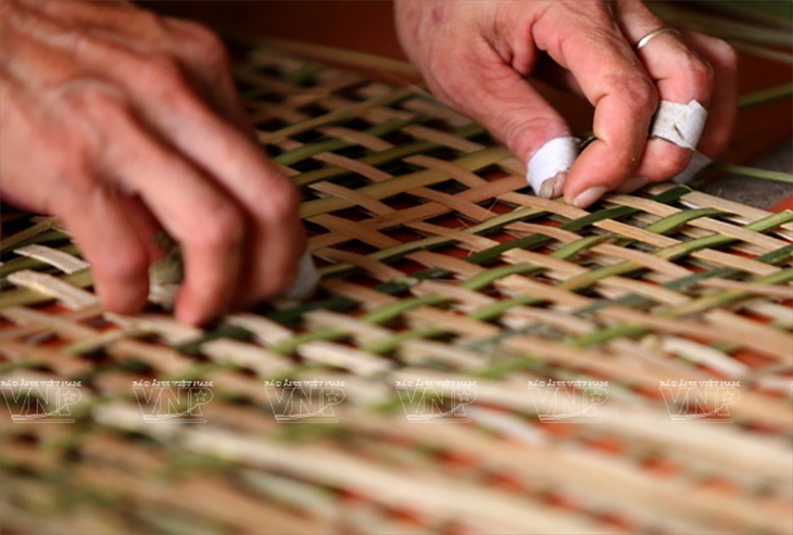 ancient weaving village in ho chi minh city picture 7