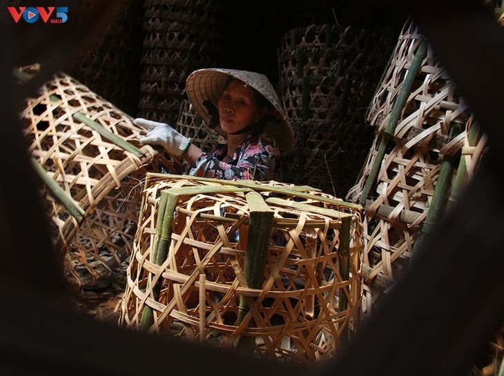 ancient weaving village in ho chi minh city picture 8