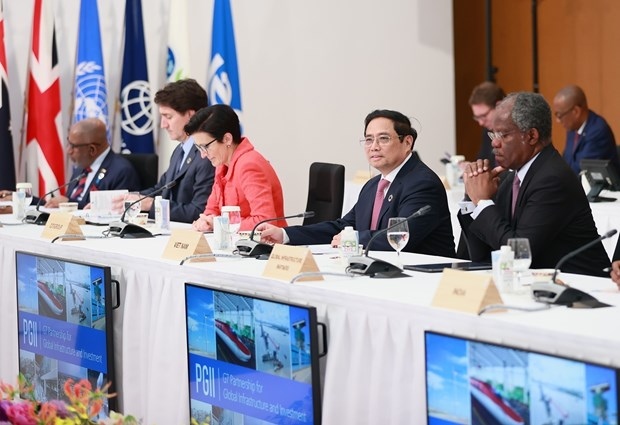 pm chinh addresses g7 expanded summit s 2nd session picture 1