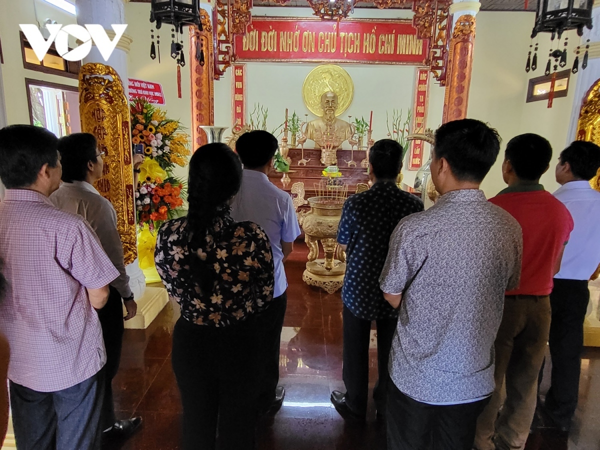 president ho chi minh temples in mekong delta region picture 11