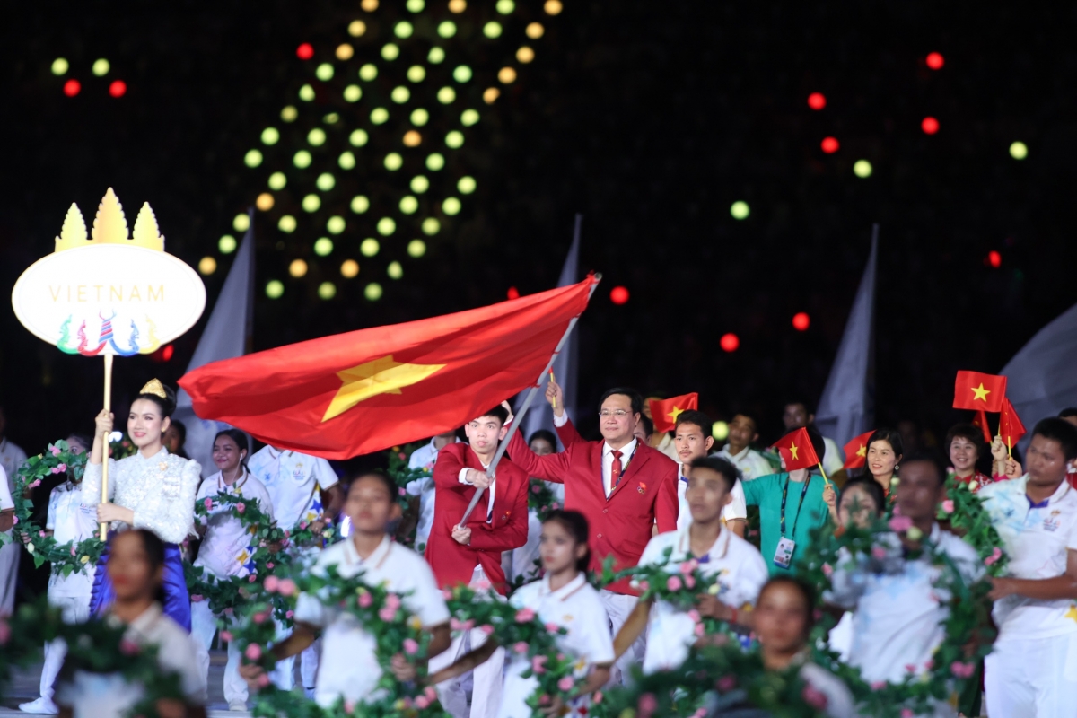 Hoành tráng lễ khai mạc SEA Games 32 tại Campuchia