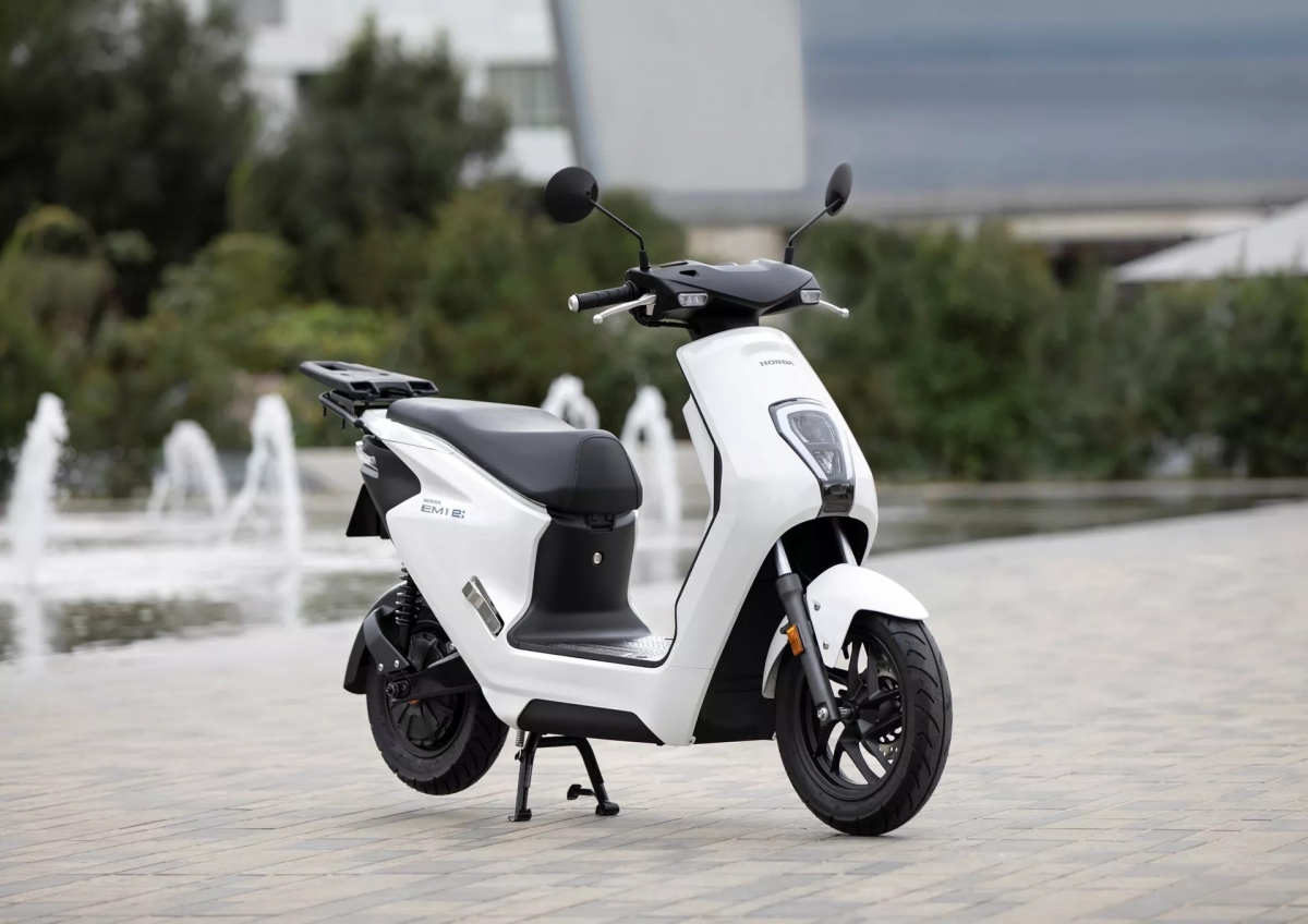 Honda BENLY e   Xe máy điện 2023