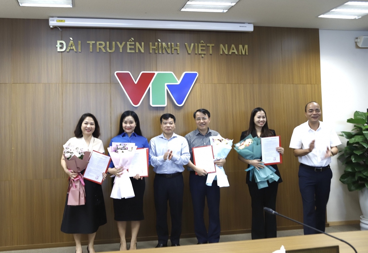 vtv bo nhiem lanh dao van phong Dang - Doan the hinh anh 1