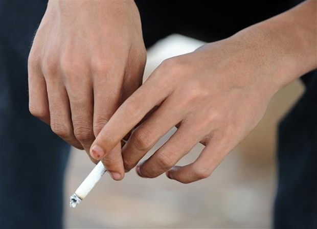 symposium urges youths to quit smoking picture 1