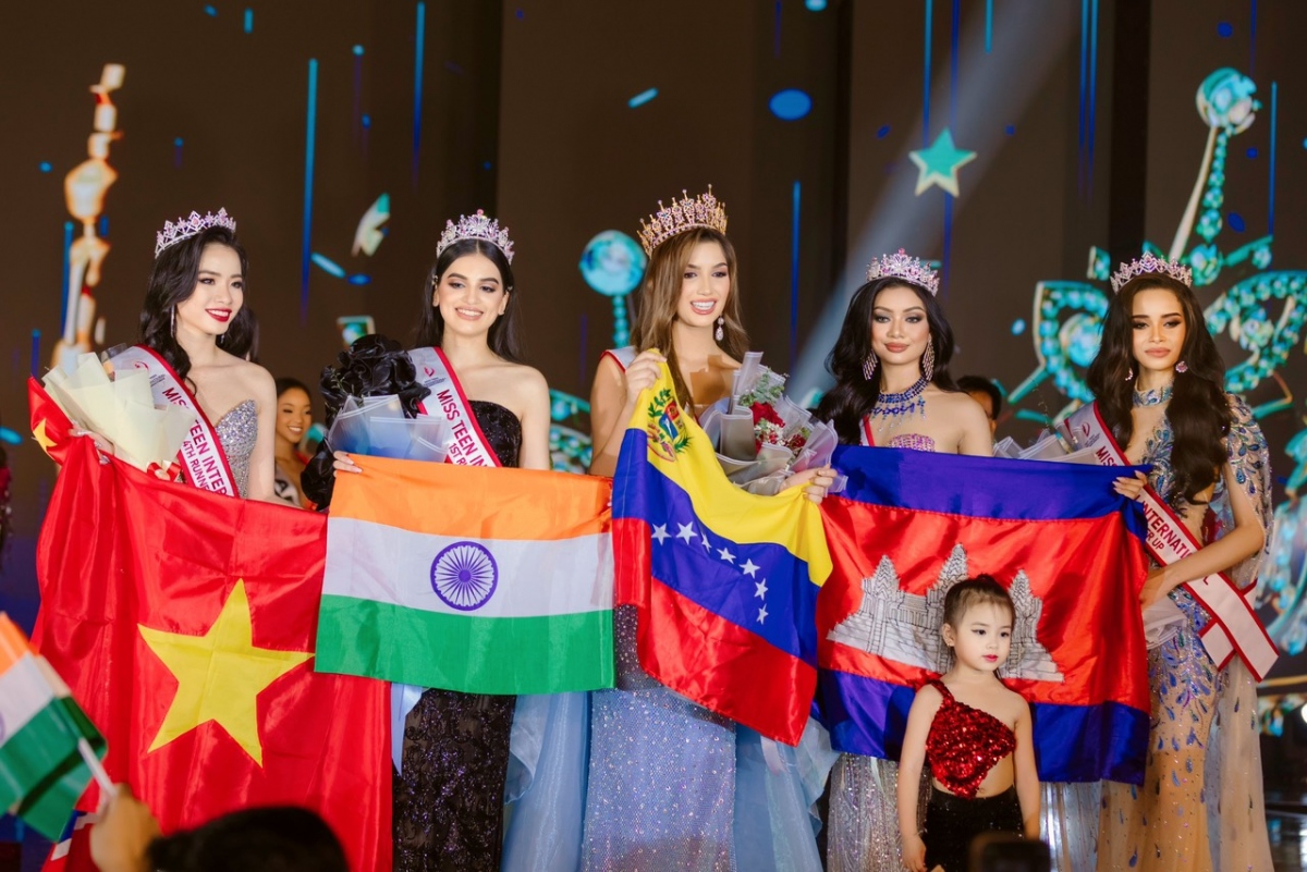 Dai dien viet nam doat giai A hau 4 miss teen international 2023 hinh anh 2