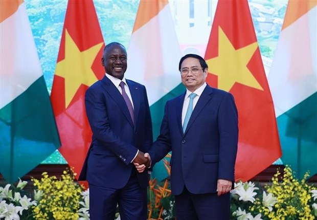 vietnam treasures friendship and cooperation with cote d ivoire pm picture 1