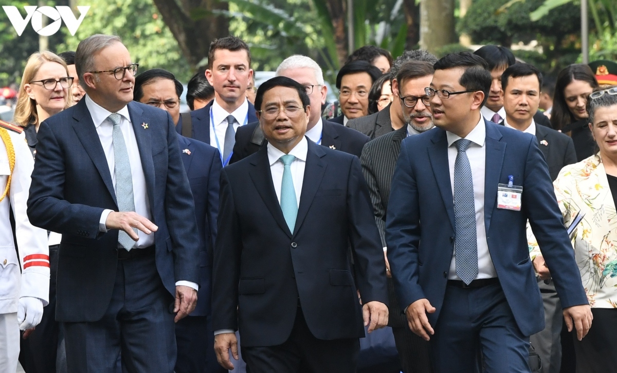 welcome ceremony held for australian pm in hanoi picture 3