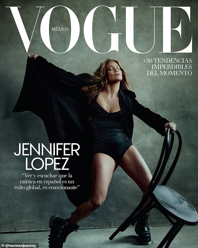 jennifer lopez shows off his beautiful picture on the screen of vogue mexico