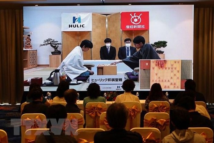 first-ever japanese shogi competition held in da nang picture 1