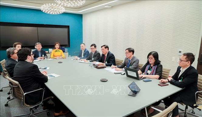 vietnam and pfizer boost healthcare cooperation picture 1