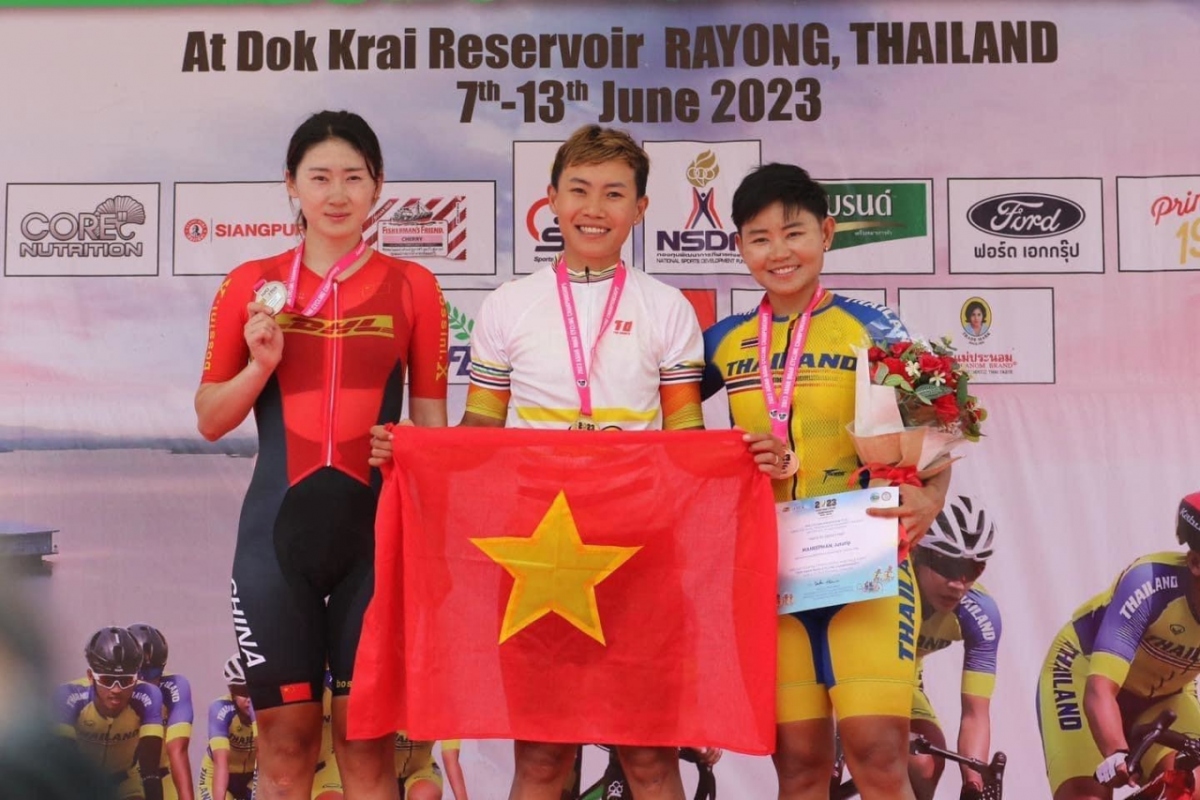 first vietnamese athlete wins ticket to paris olympic games 2024 picture 1