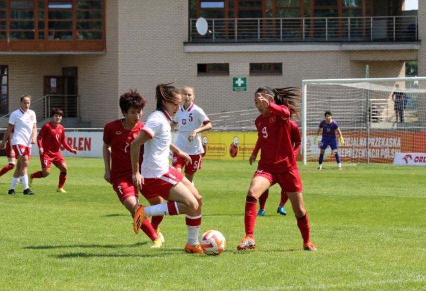 vietnam lose 1-2 to poland in women s friendly game picture 1
