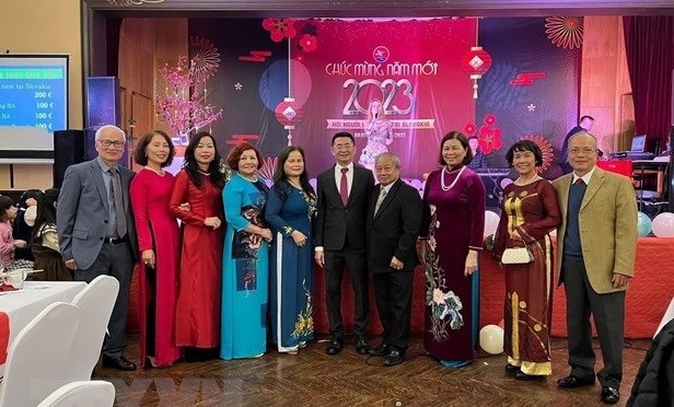 vietnamese community recognised as ethnic minority group in slovakia picture 1
