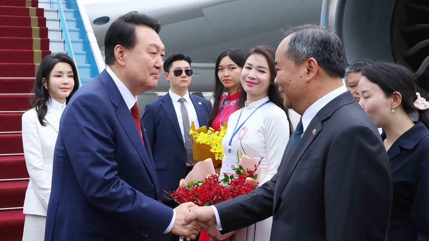 rok president begins state visit to vietnam picture 1