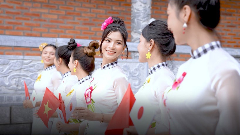 ao dai collection features vietnam-japan culture picture 1