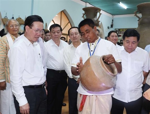 ceremony marks unesco recognition of cham people s pottery art picture 4