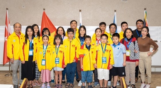 chess masters secure more medals from world event picture 1 chess masters secure more medals from world event picture 1