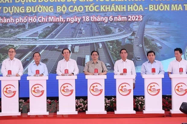 pm kicks off construction of important national transport projects picture 1