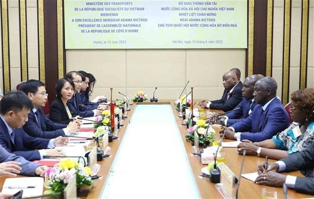 cote d ivoire leader suggests specific activities in transport cooperation with vn picture 1