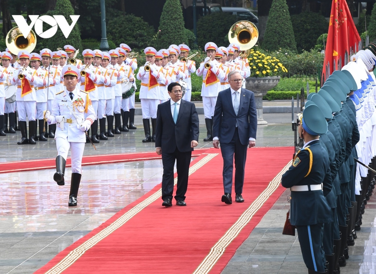 welcome ceremony held for australian pm in hanoi picture 2