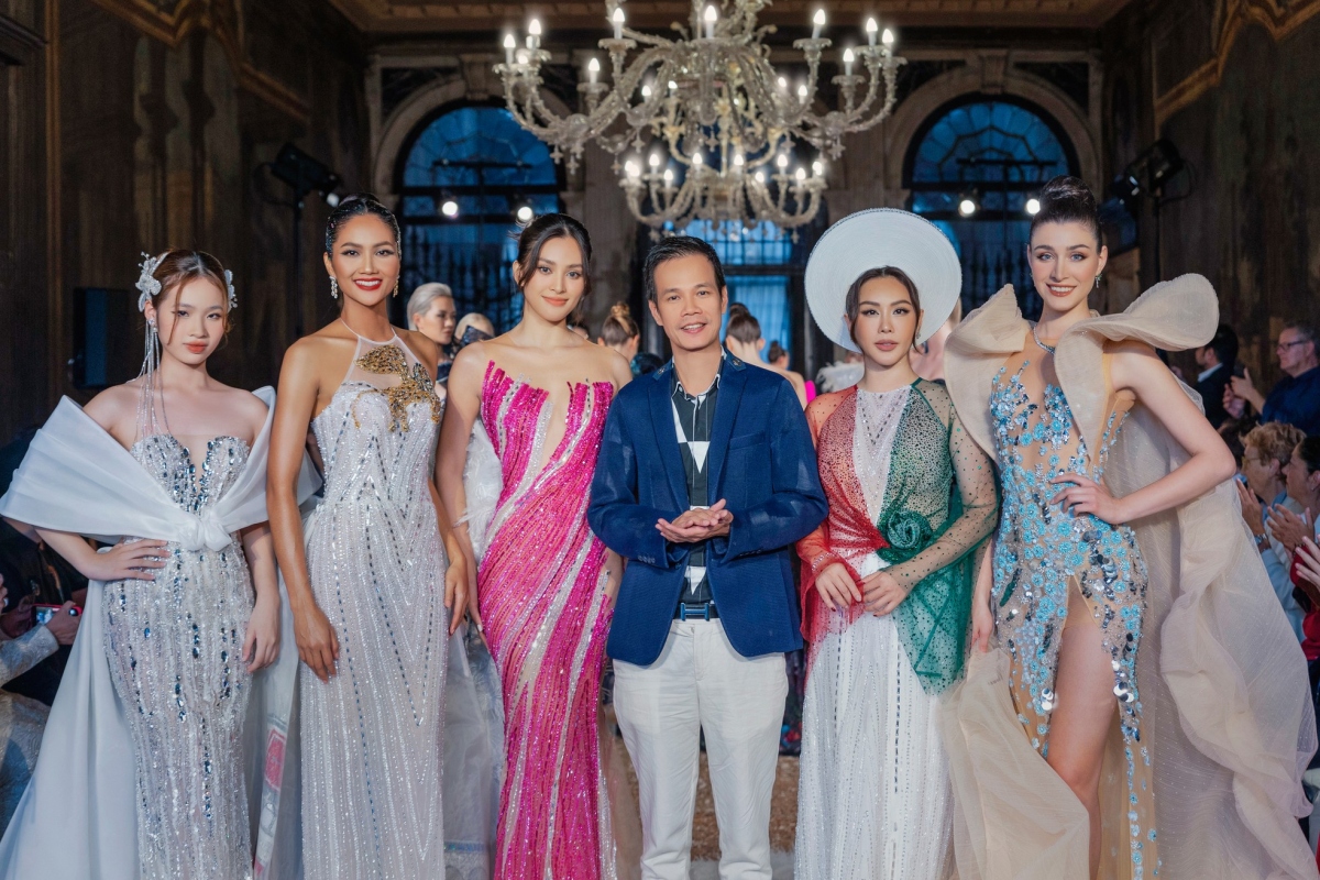 vietnamese beauty queens steal the show in venice picture 3