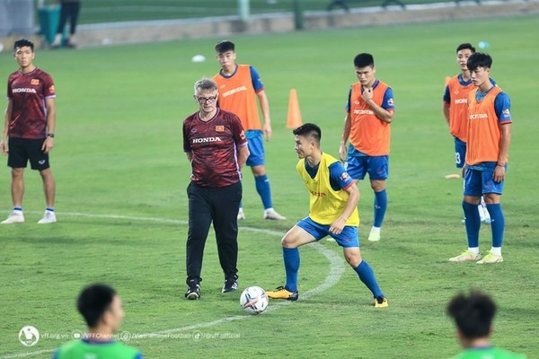 football vietnam to test new playing style at friendly with hong kong china picture 1