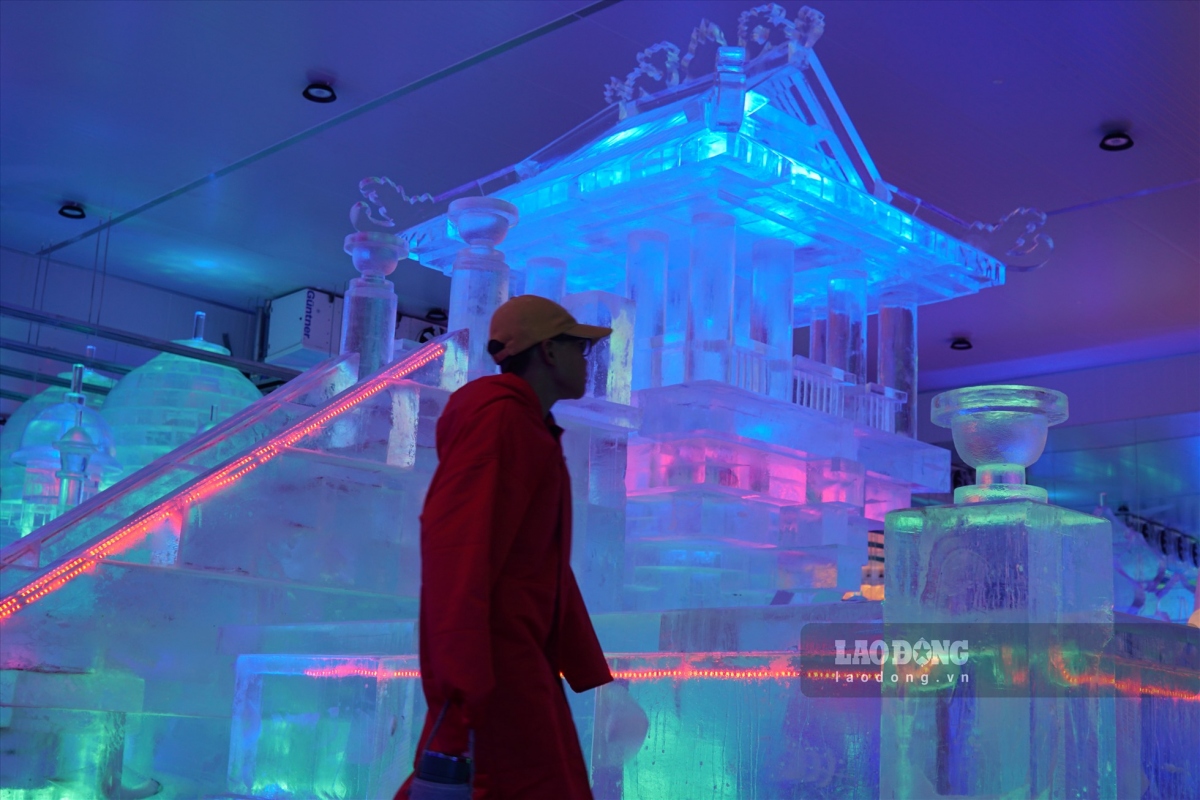 harbin ice sculpture show re-enacted in ho chi minh city picture 11