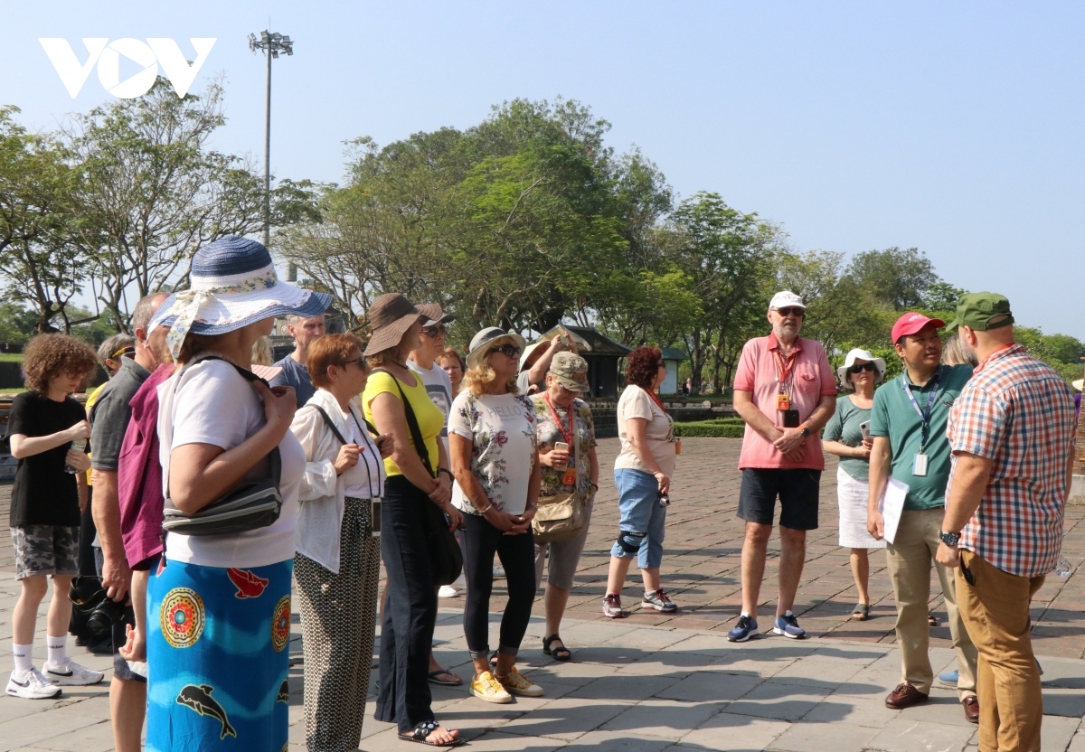 thua thien hue accelerates opening of domestic and international routes picture 1